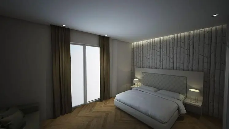 Tek Büyük Yataklı Oda, Balkon, Kısmi Deniz Manzaralı