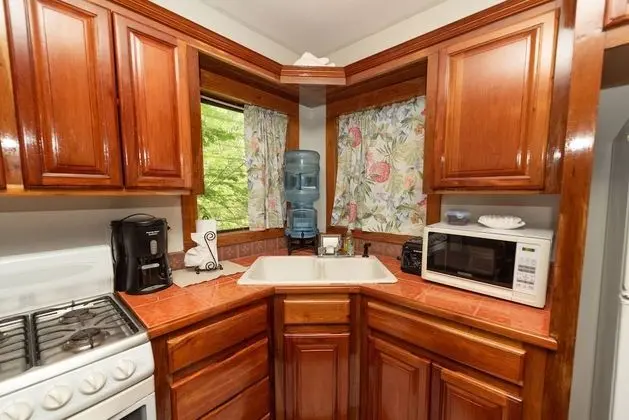 BARRACUDA HOUSE Cabin, 1 Bedroom, Resort View