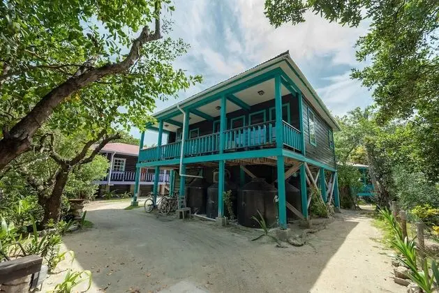 BARRACUDA HOUSE Cabin, 1 Bedroom, Resort View