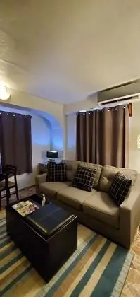 STING RAY SUITE: 1 Bedroom, Sea View, Poolside