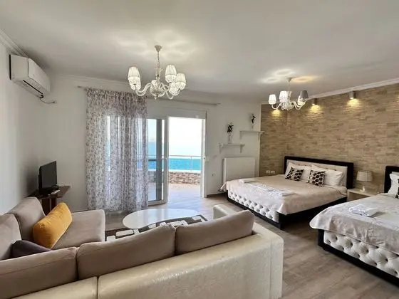 Family Room with Sea View
