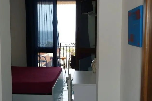 Tek Büyük Yataklı Oda, Balkon, Deniz Manzaralı