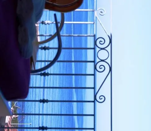 Tek Büyük Yataklı Oda, Balkon, Deniz Manzaralı