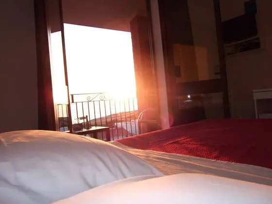 Üç Kişilik Oda, Balkon, Deniz Manzaralı