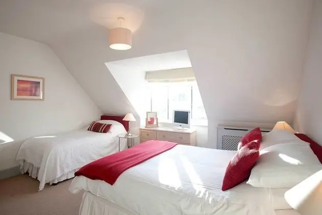 Deluxe Üç Kişilik Oda (Room 3)