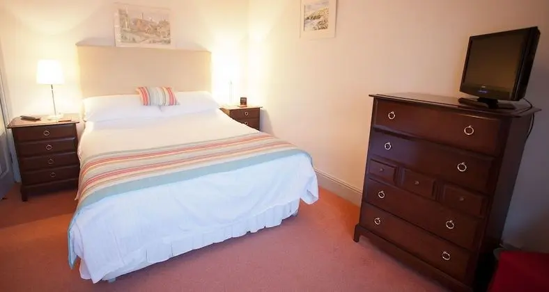 Tek Büyük Yataklı Oda, Deniz Manzaralı (Room 5)
