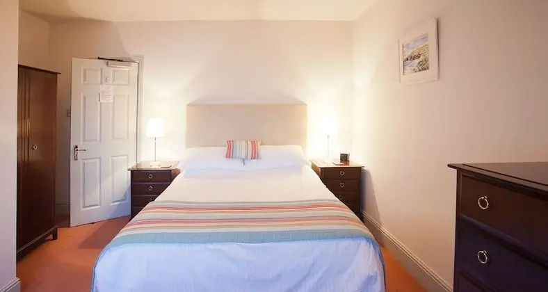 Tek Büyük Yataklı Oda, Deniz Manzaralı (Room 5)