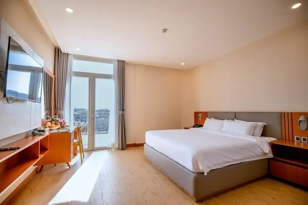 Deluxe Tek Büyük Yataklı Oda