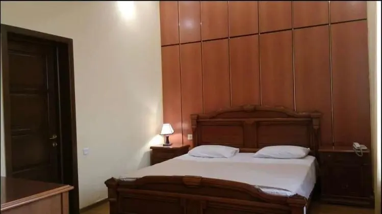 Basic Dört Kişilik Oda, 1 Çift Kişilik Yatak, Sigara İçilebilir