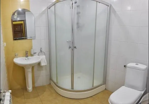 Deluxe Oda, 1 En Büyük (King) Boy Yatak, Engellilere Uygun, Sigara İçilebilir