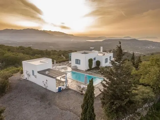 Villa, Sigara İçilebilir