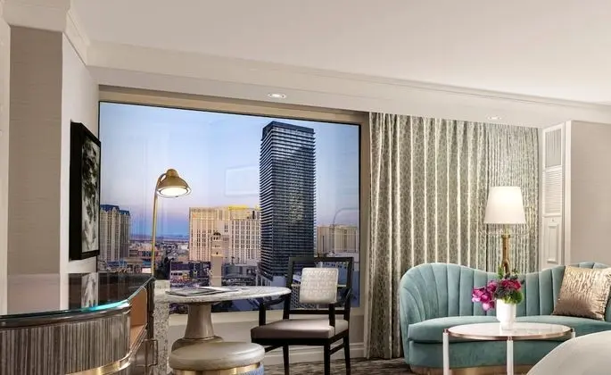 Remodeled Strip View Spa King