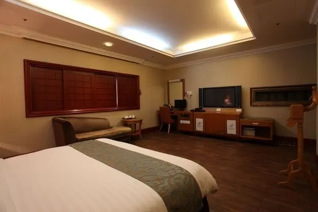 Deluxe Tek Büyük Yataklı Oda