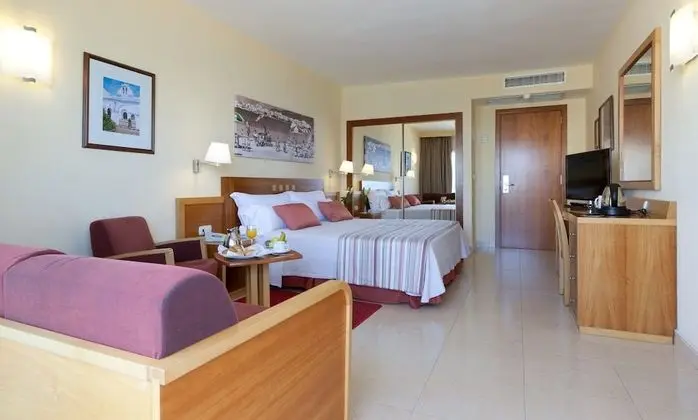 Superior Tek Büyük Yataklı Oda, Balkon, Deniz Manzaralı