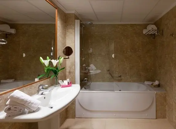Superior Tek Büyük Yataklı Oda, Balkon, Deniz Manzaralı