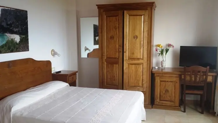 Classic Üç Kişilik Oda