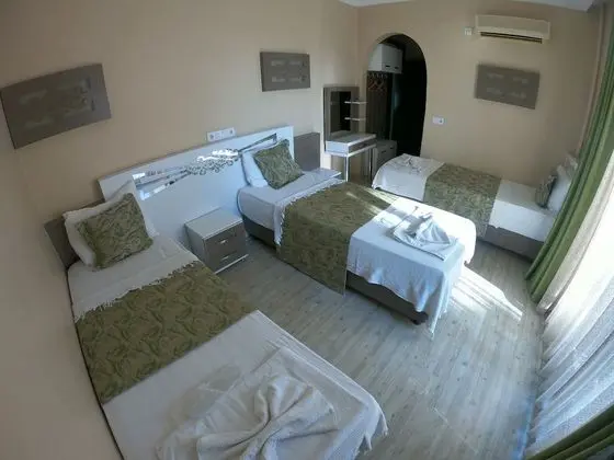 Standard Üç Kişilik Oda