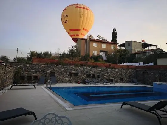Tek Büyük Yataklı Oda