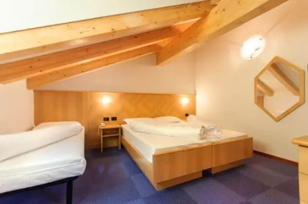 Classic Üç Kişilik Oda