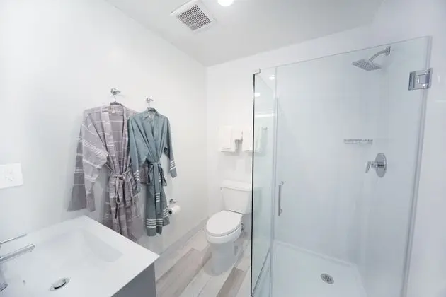 Classic Oda, 1 Büyük (Queen) Boy Yatak