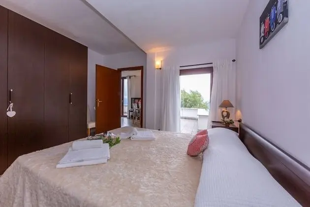 Family Apart Daire, Birden Çok Yatak, Bahçeli (Bellano Terrazzo)