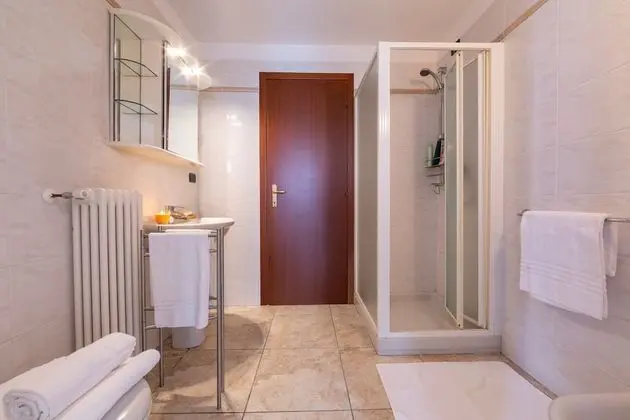 Family Apart Daire, Birden Çok Yatak, Bahçeli (Bellano Terrazzo)