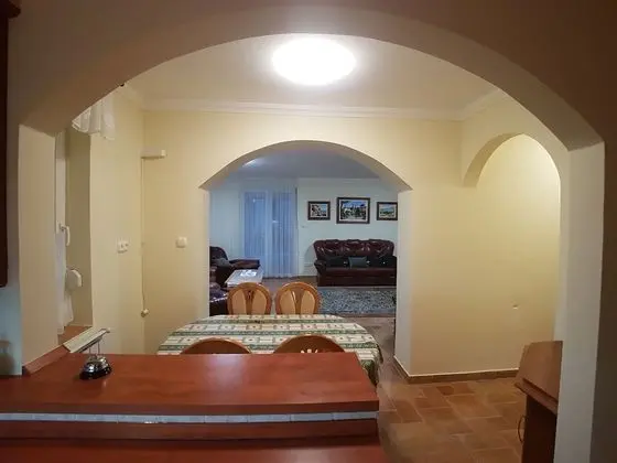 Deluxe Apart Daire, Bahçe Manzaralı