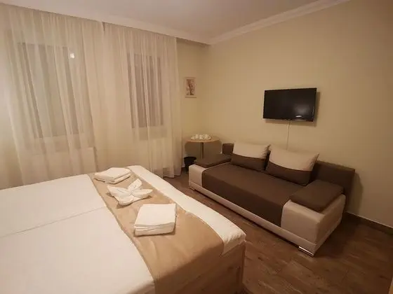 Superior Apart Daire, Bahçe Manzaralı