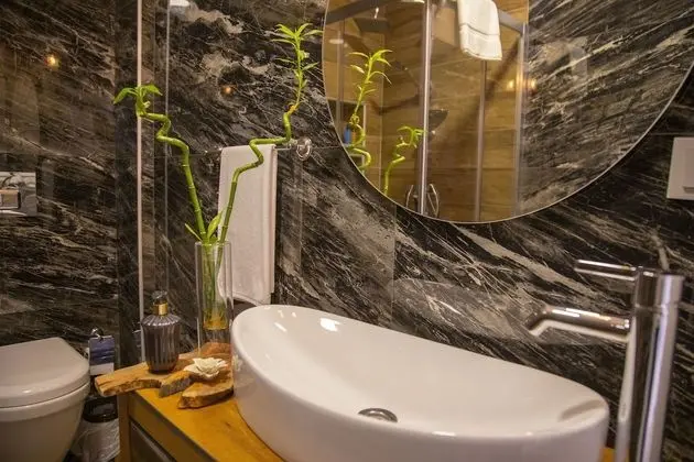 Luxury Tek Büyük Yataklı Oda