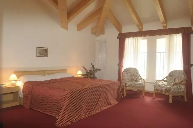 Tek Büyük veya İki Ayrı Yataklı Oda