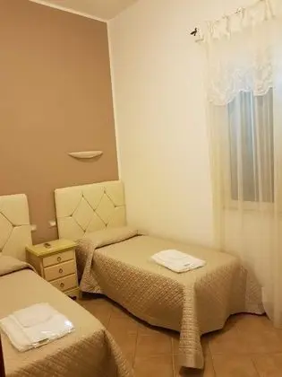 Basic Tek Büyük Yataklı Oda