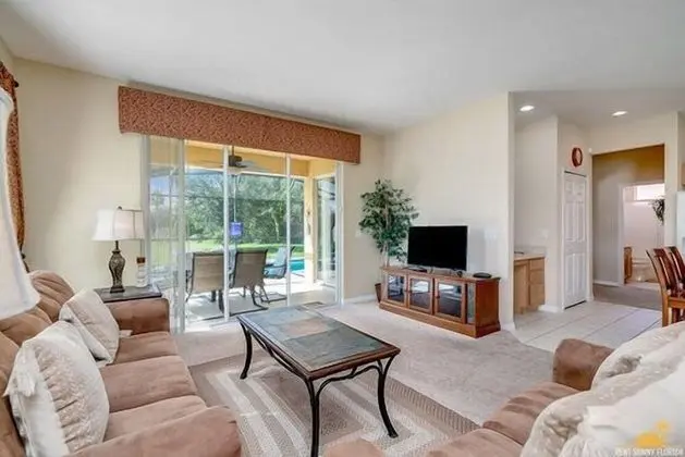 Ev (BellaVida Palms Private Screened Pool)
