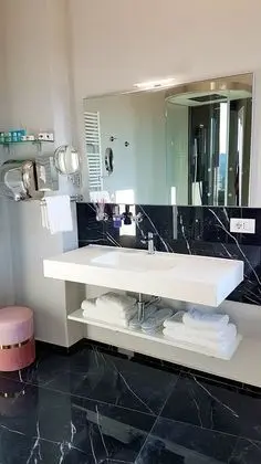 Deluxe Stüdyo Süit