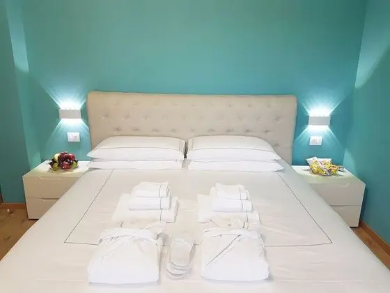 Deluxe Tek Büyük Yataklı Oda, 1 En Büyük (King) Boy Yatak, Bahçe Manzaralı (Queen)