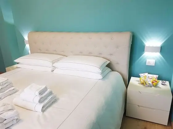 Deluxe Tek Büyük Yataklı Oda, 1 En Büyük (King) Boy Yatak, Bahçe Manzaralı (Queen)