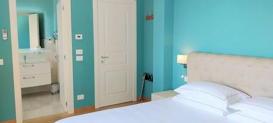 Deluxe Tek Büyük Yataklı Oda, 1 En Büyük (King) Boy Yatak, Bahçe Manzaralı (Queen)