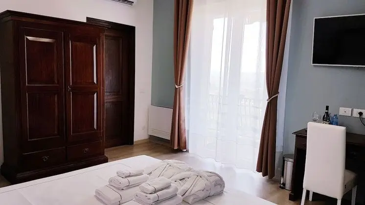 Deluxe Tek Büyük Yataklı Oda, Balkon, Dağ Manzaralı