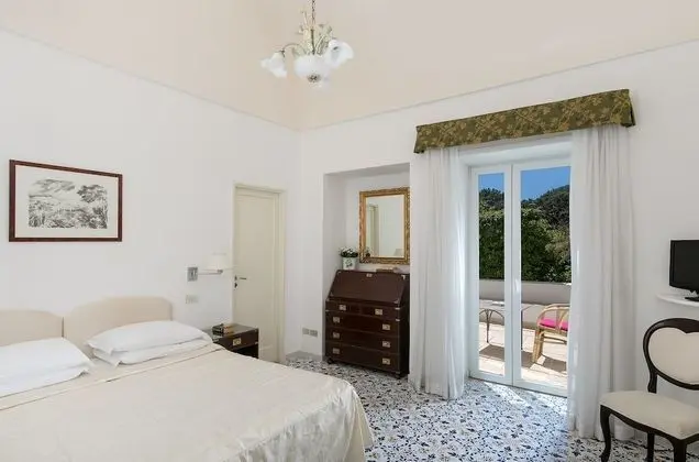 Tek Büyük Yataklı Oda, 1 Çift Kişilik veya 2 Tek Kişilik Yatak, Bahçe Manzaralı