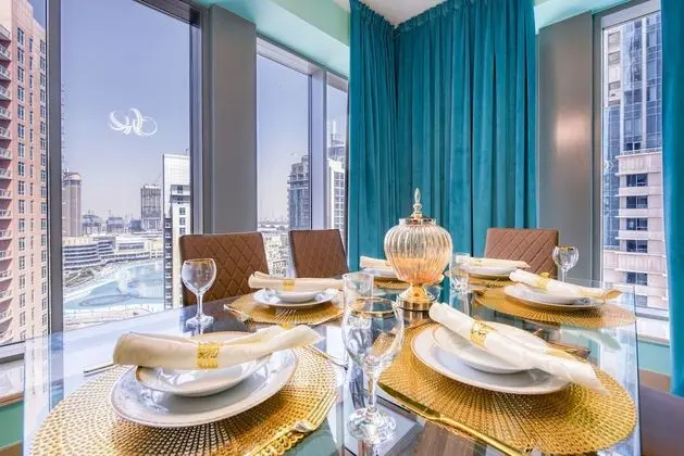 Exquisite 2 Bedroom Apartment (Fountain View)