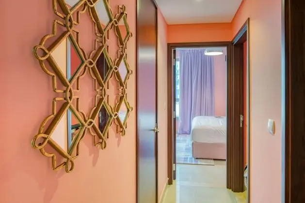 Exquisite 2 Bedroom Apartment (Fountain View)