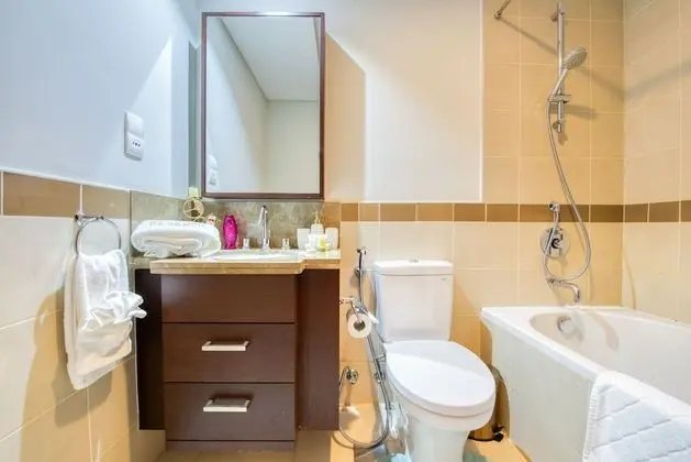 Exquisite 2 Bedroom Apartment (Fountain View)