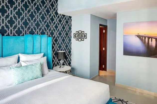Stylish 2 Bedroom Apartment ( Fountain View)
