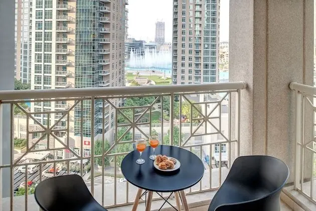 Stylish 2 Bedroom Apartment ( Fountain View)