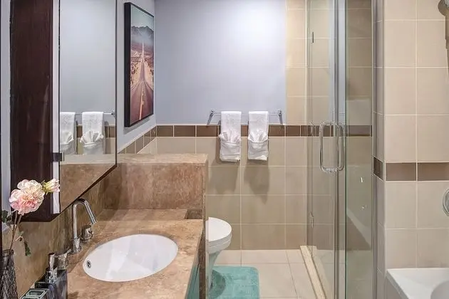 Stylish 2 Bedroom Apartment ( Fountain View)
