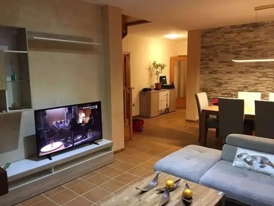 Family Ev, 4 Yatak Odası, Kişiye Özel Havuzlu, Park Manzaralı