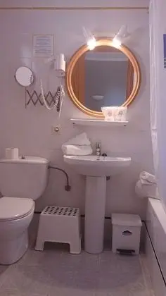 Üç Kişilik Oda, Balkon (with extra bed)