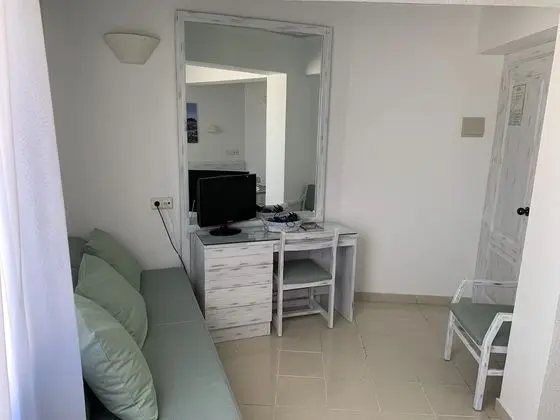 İki Ayrı Yataklı Oda, Liman Manzaralı