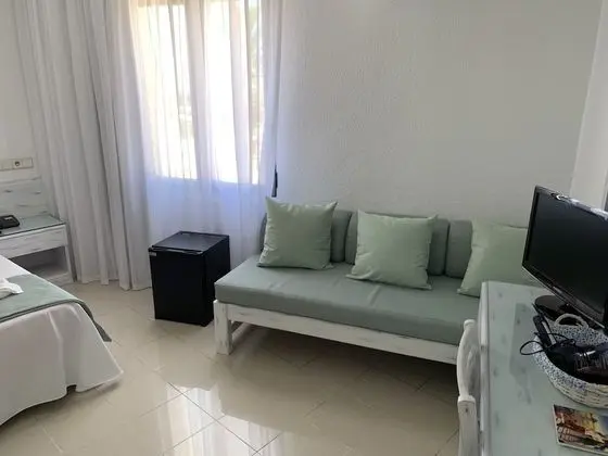 İki Ayrı Yataklı Oda, Liman Manzaralı