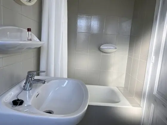 İki Ayrı Yataklı Oda, Liman Manzaralı