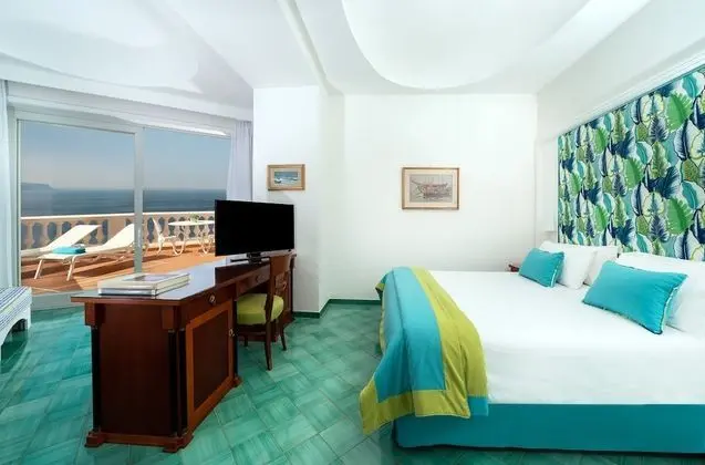 Junior Süit, Balkon, Deniz Manzaralı